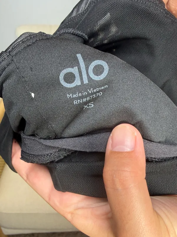 Alo Yoga Lavish Bra Size XS - Image 5