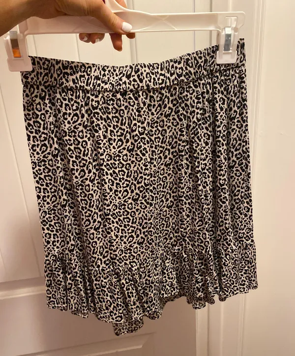 American Eagle Leopard Skirt - Image 2