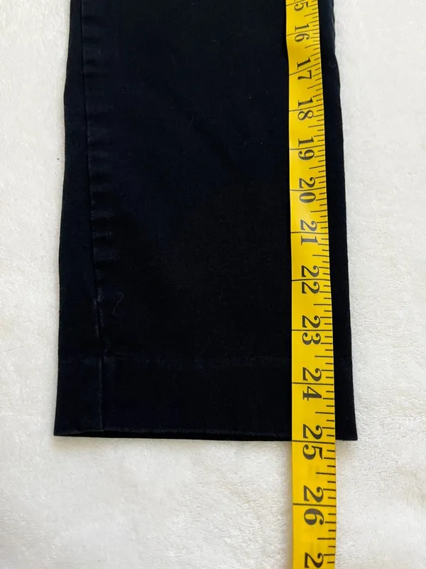 Old Navy Women's High Rise Pixie Pants Size 6 - Image 8