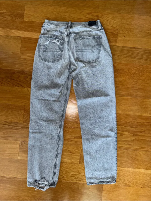 American Eagle Outfitters 90’s Straight Jeans - Image 4