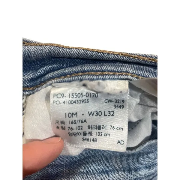 Levi’s womens mid rise 505 straight jeans size 10 - Image 8