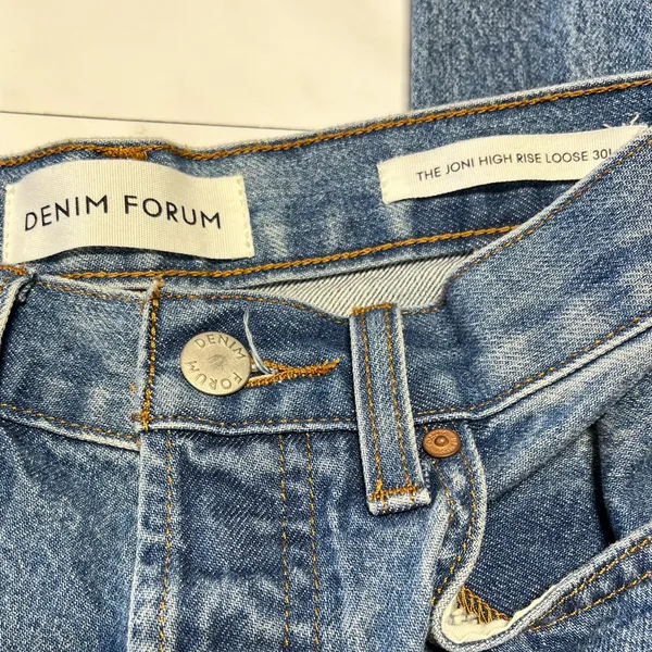 Denim Forum Aritzia Joni high rise loose button fly denim jeans 30 length sz 25 - Image 4