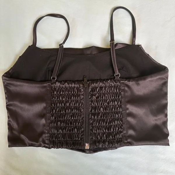Black satin corset crop top - Image 2