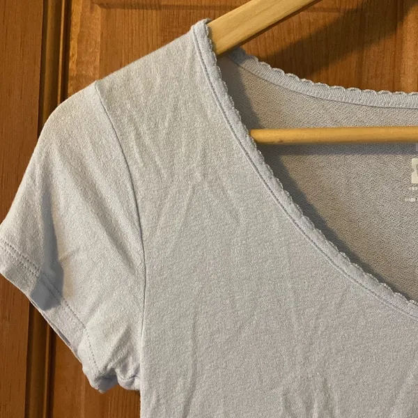 Me to We Pac Sun Size XS Women's Teen Girl Baby Blue Shirt - Image 2
