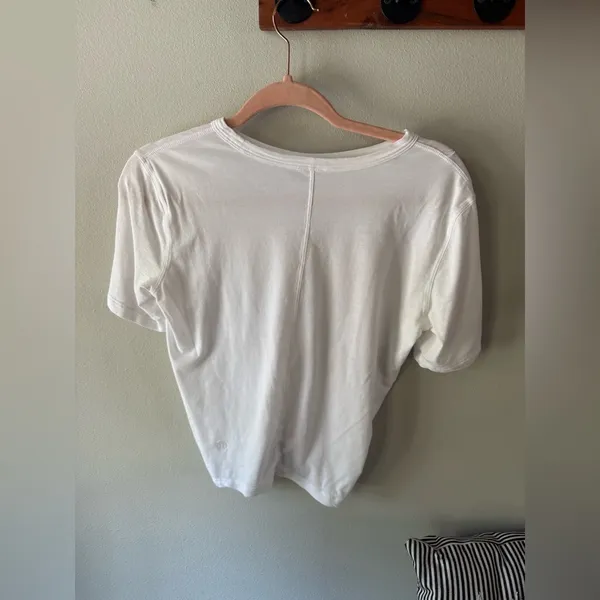 Lululemon Crescent T-Shirt White Size 0 - Image 10