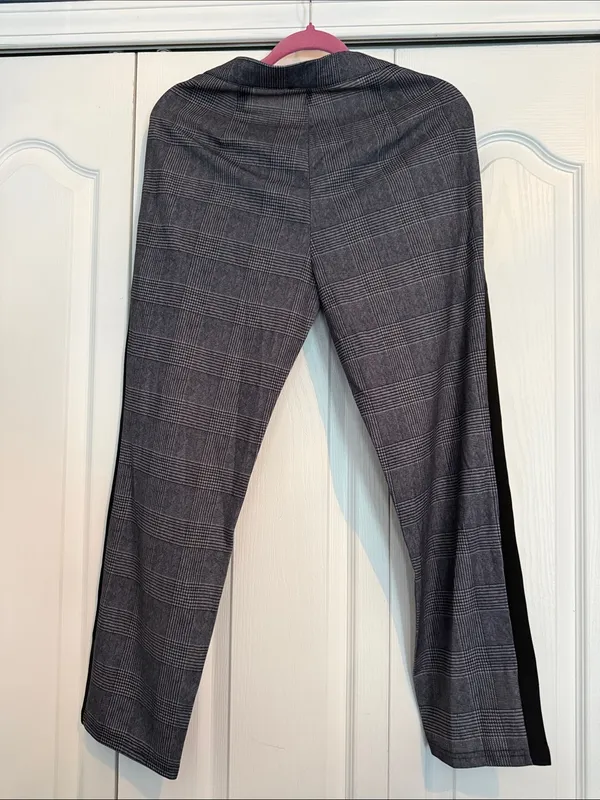 Cupshe Gray Plaid Straight-Leg Pants with Black Side Stripe - Image 5
