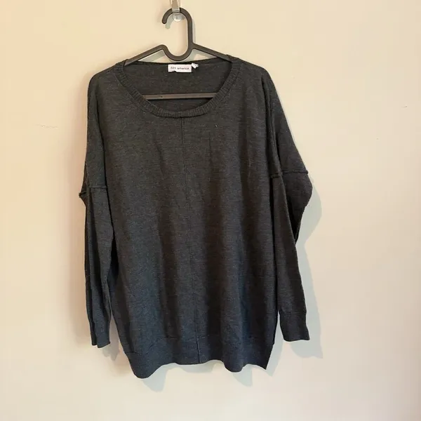 525 America Sweater Size Small Gray Solid Scoop Batwing Long Sleeve Wool 1912 - Image 3