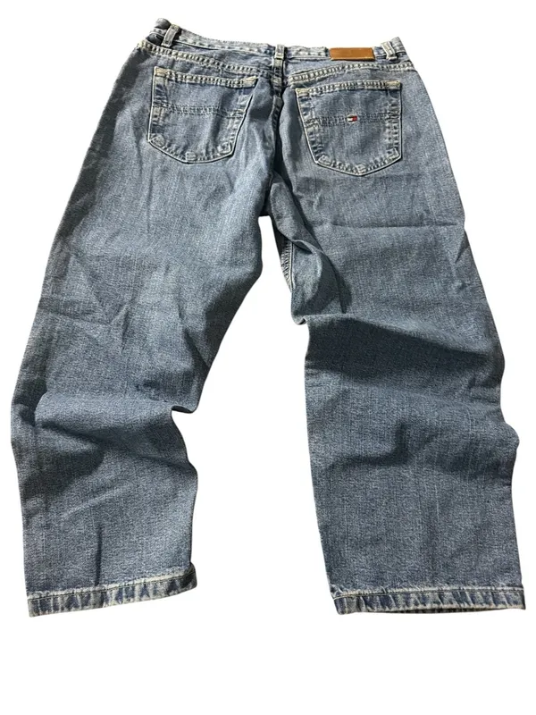 Tommy Hilfiger Size 8 ankle length High Rise Mom Jeans Vintage - Image 3