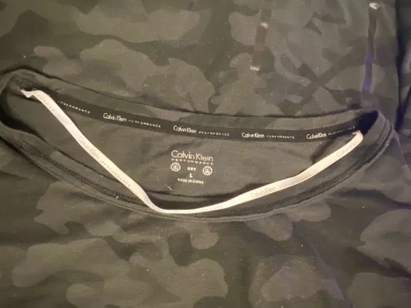 Calvin Klein Black Camo Long-Sleeve Sweatshirt - Image 9