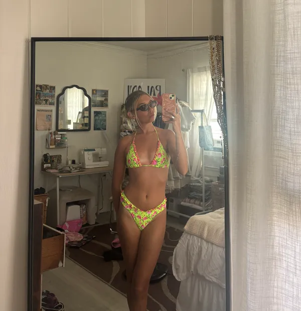 Ruffle bikini - Image 4
