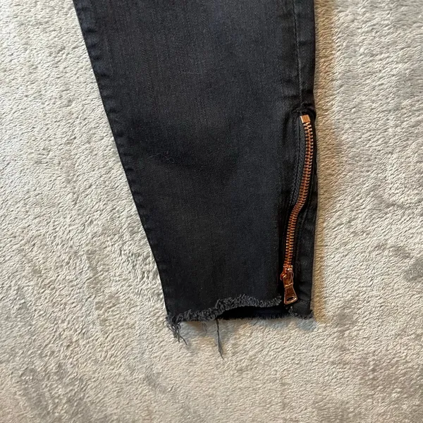 Mother The Stunner Double Zip Ankle Step Fray‎ Jeans in Not Guilty Black Sz 27 - Image 9