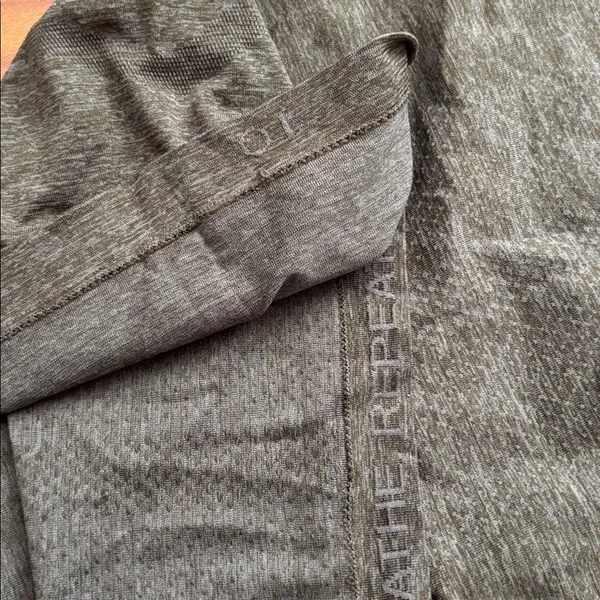 Lululemon Heathered Olive Green Short Sleeve Swiftly Tee - Image 4