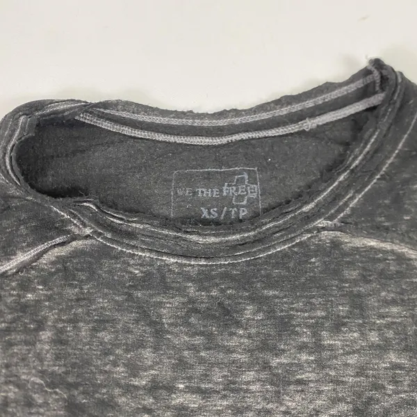 We The Free Tunic Sweater Womens XS‎ Black Long Sleeve Raw Hem Exposed Seams - Image 2