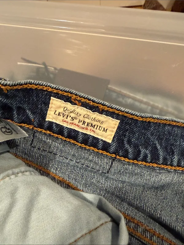 Levi's premium 501 Blue Denim High-Rise Jean Shorts 30‎ - Image 3