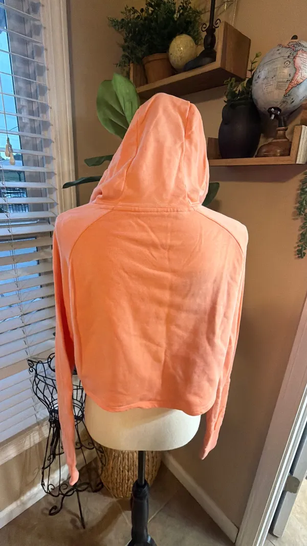 Gymshark Coral Pink Cropped Hoodie - Image 6