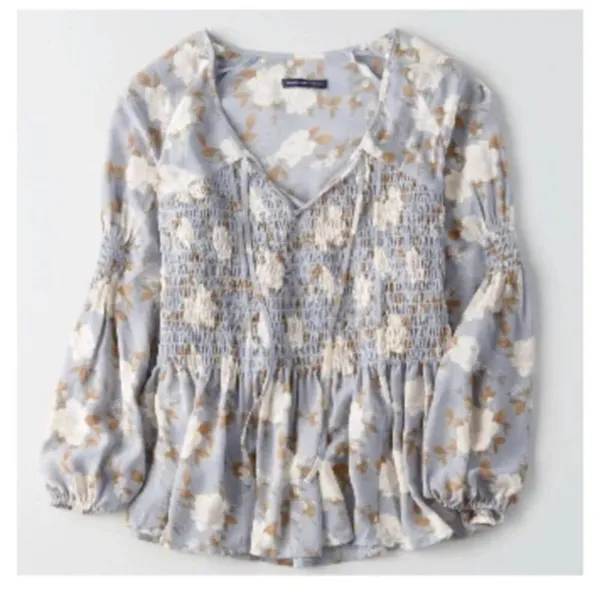AMERICAN EAGLE Smocked Floral Blouse Blue Cream Ivory Long Sleeve Boho Peplum XS - Image 4