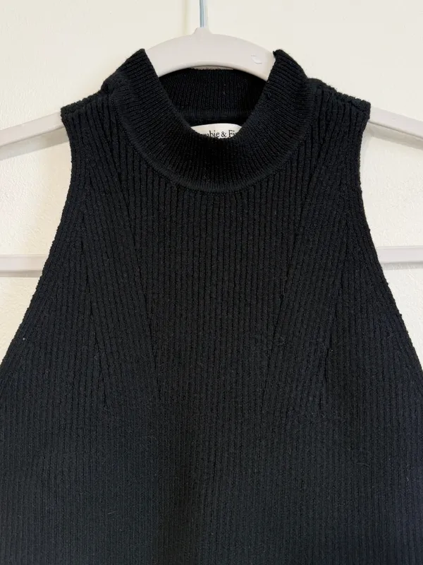 Abercrombie & Fitch Sweater Tank Ribbed Size Small Black - Image 4