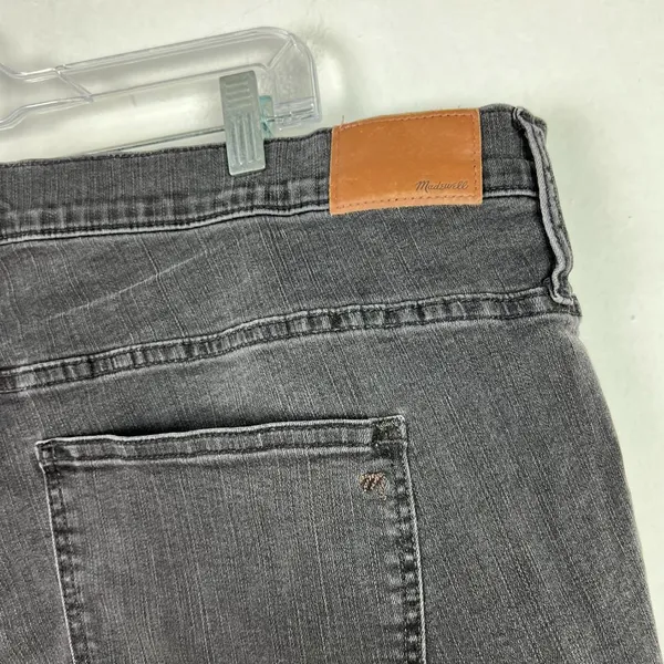 Madewell 9" High-Rise Skinny Jeans in Black Sea Raw Hem Plus Size 37 EUC T2555 - Image 9