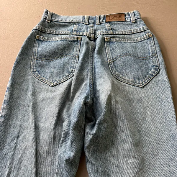 Vintage 90s Lee Slim Straight Fit Jeans - Image 9