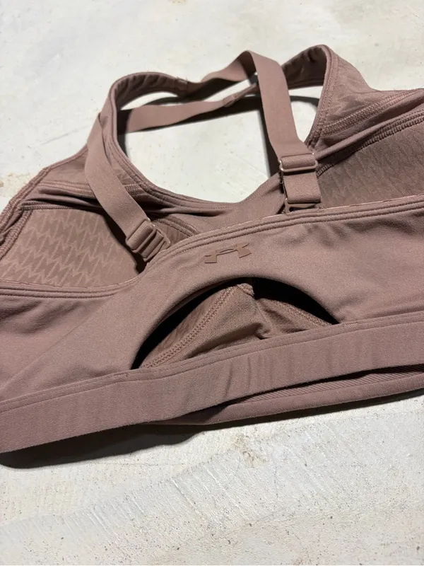Under armour Padded Sports Bra Brown tan medium - Image 3