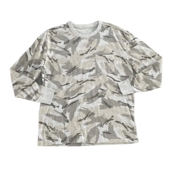 Old Navy Size Medium Camouflage Long-Sleeve Shirt - Image 2