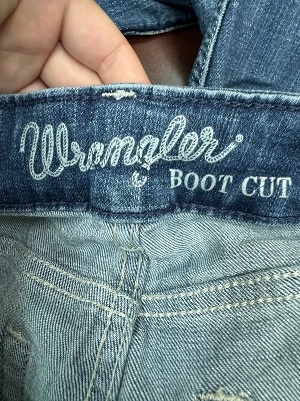 Wrangler Slim Fit Boot Cut Mid Rise Jeans Size 5x36 - Image 6