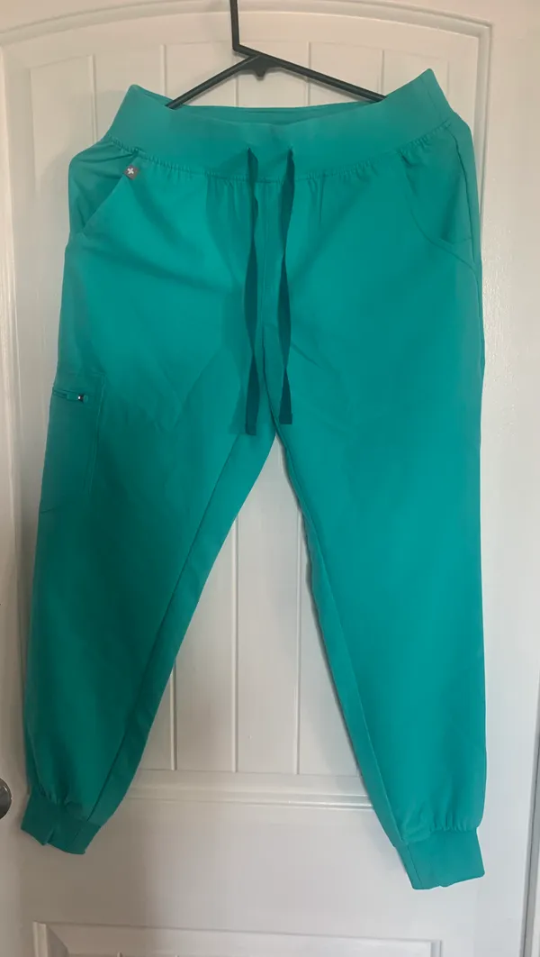 FIGS ZAMORA CARGO SCRUB PANTS - Image 9