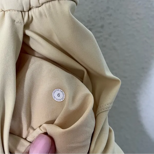 Lululemon Keep Moving Jogger Finch Yellow Womens Size 6‎ - Image 9