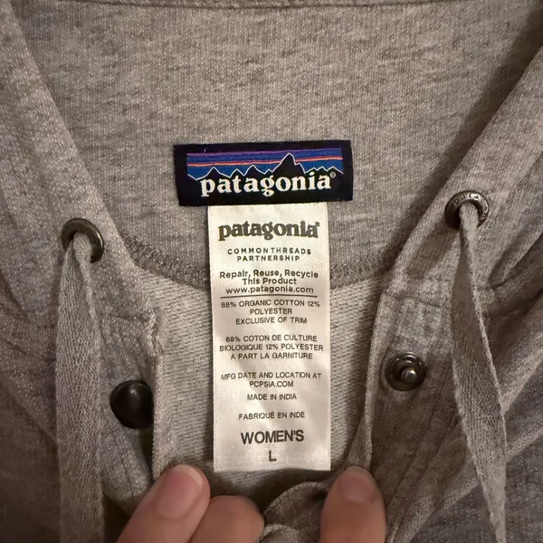 Patagonia Hooded Pullover - Image 6