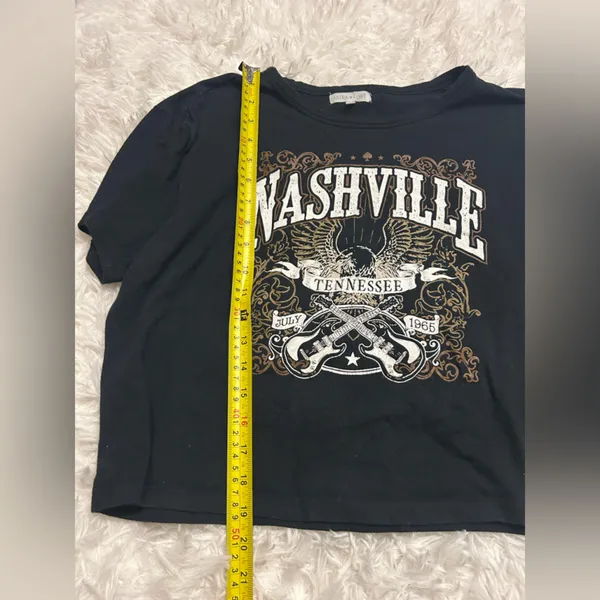 Ultra Flirt black cropped t-shirt tee Nashville Tennessee country music large - Image 5