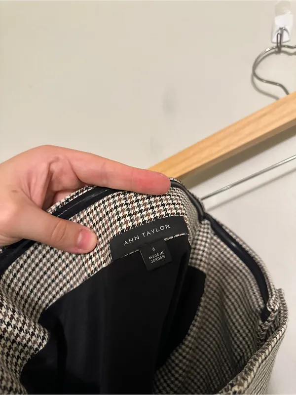 Ann Taylor Plaid Strapless Button Front Vest Top - Size 6 - Image 9