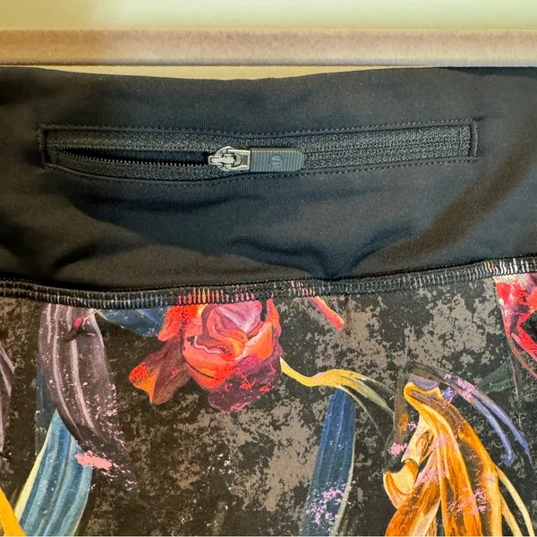 Lululemon Pace Rival Skirt in Veiled Floral size‎ 6 - Image 5
