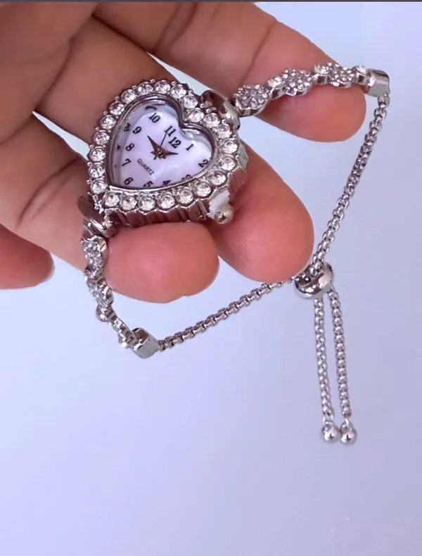 Brand New y2k Silver heart-shaped watch with rhinestone details and adjustable chain - Image 5