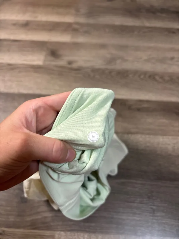 Lululemon light green athletic shorts size 4 - Image 4