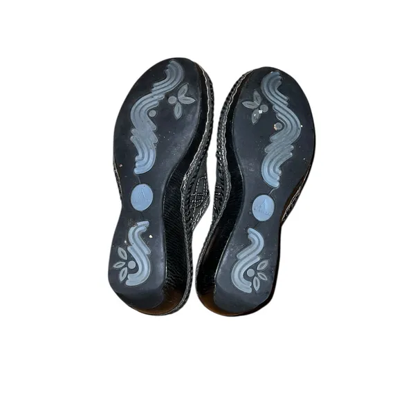 Clarks Artisan Black Leather Mules with Stitch Detail Size 7 1/2 M - Image 4