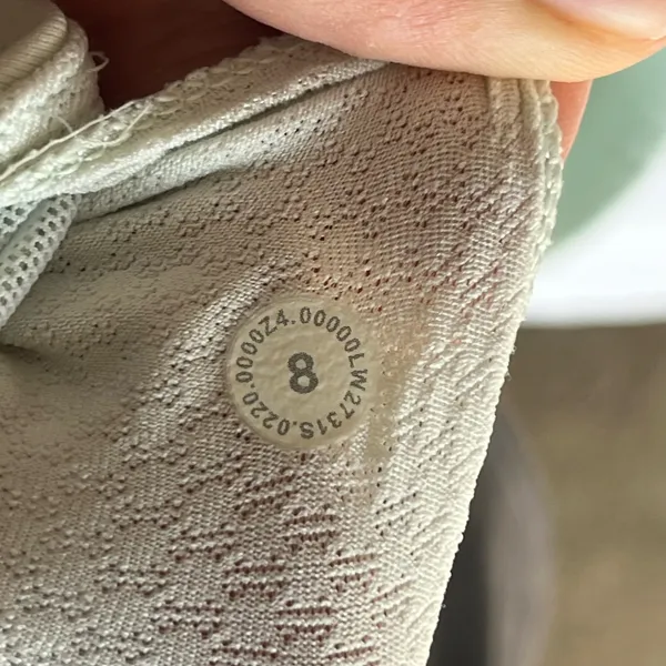 Lululemon free to be wild bra size 8 in delicate mint - Image 5