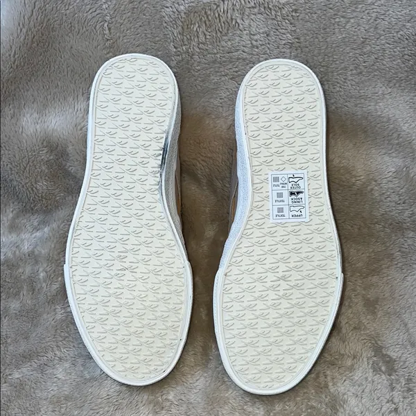 Reebok Tan‎ Suede Sneakers Modern Minimalist Design - Image 6