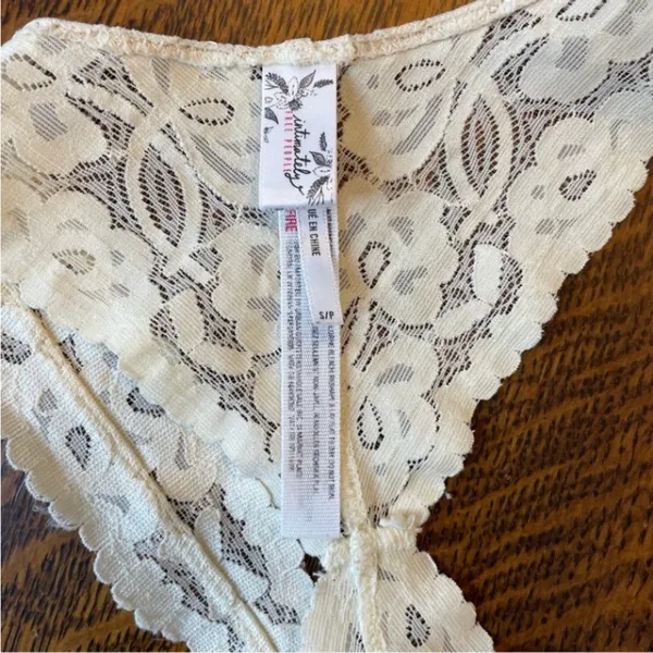 Free People Intimately Gallon Stretch Floral Lace Racer Back Bralette Size Small - Image 8