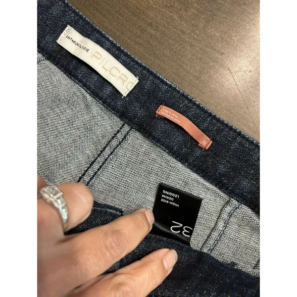 Anthropologie Pilcro High Rise Denim Legging Dark wash Metallic Shimmer Size 32 - Image 6