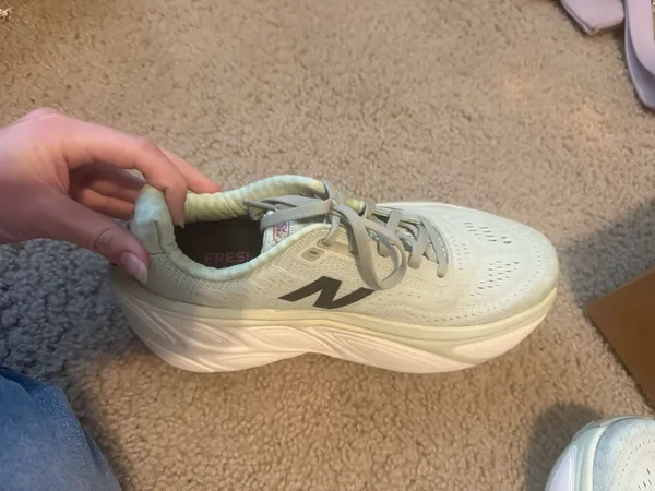 New Balance Sneakers Women’s - Image 3