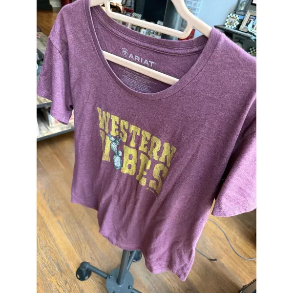 Ariat t-shirt features a maroon marl fabric distressed "WESTERN VIBES" women's L - Image 2