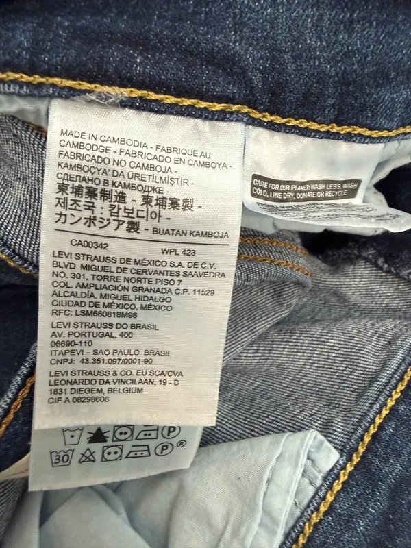 Levi’s 721 High Rise Skinny Women's Distressed Dark Blue Jeans - Image 5