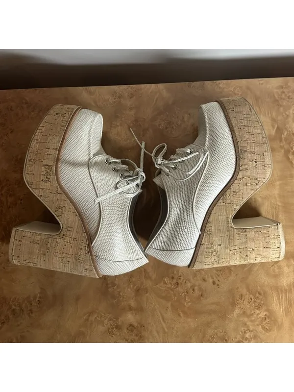 Jeffrey Campbell Shaggin White Embossed Platform Oxford Heels Women's 7M - Image 5
