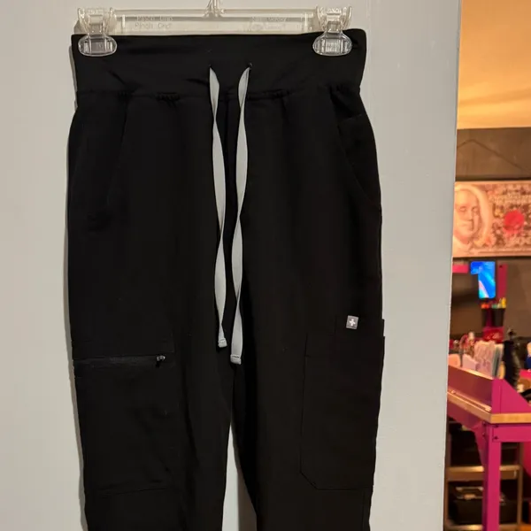 Figs High Waisted Yola Skinny Scrub Pants- XS - Image 3