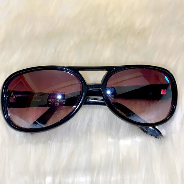 Black Sunglasses - Image 3