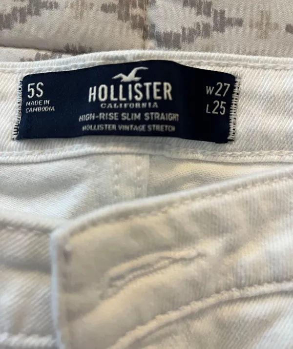 Hollister White Jeans - Image 2