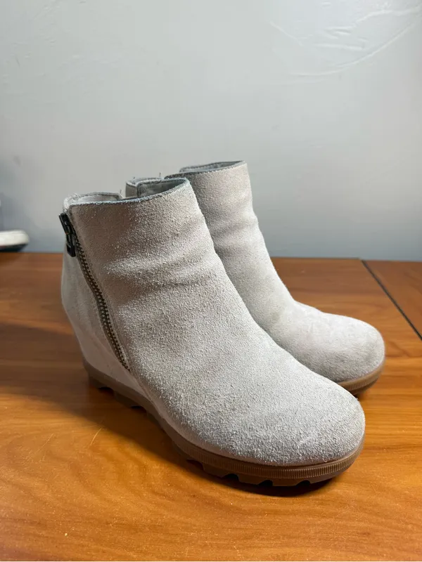 Sorel Joan Of Arctic Wedge II Zip Shoe Women's Soft Taupe Beige Heel Bootie 7.5 - Image 8