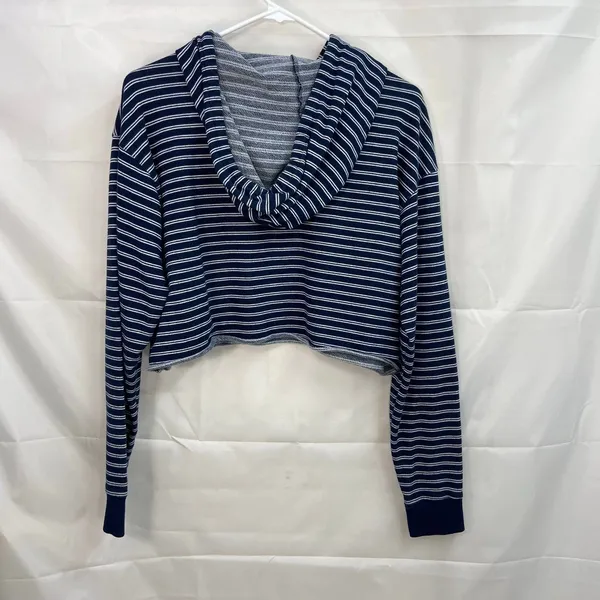 EUC Wild Fable women's blue white hooded zip cropped long‎ sleeve sweatshirt top - Image 5