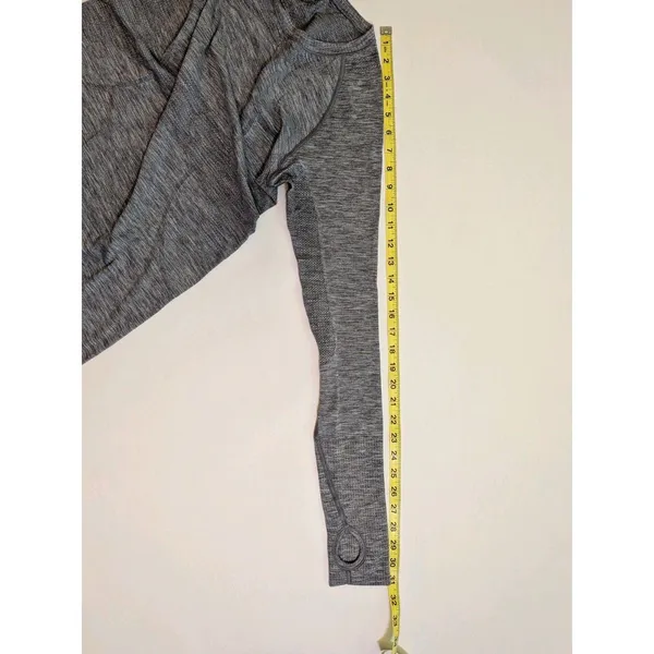 Lululemon Swiftly Tech Long Sleeve Crew Sz 10 Activewear Outdoor Hiking Gym Run - Image 5