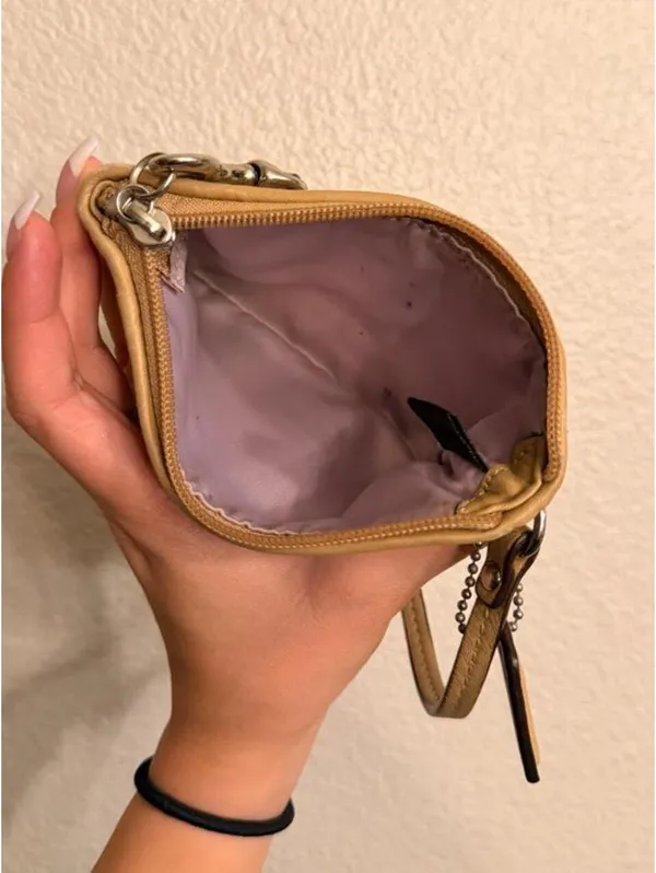 Vintage Tan Op Coach Wristlet - Image 4
